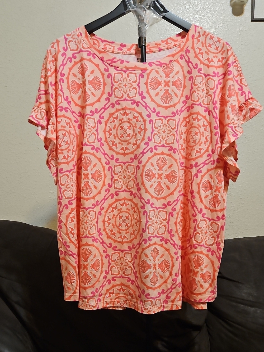 crown & ivy Pink and Peach Medallion Short Sleeve Top